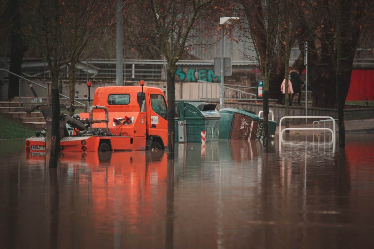 Professional Commercial Water Damage Team